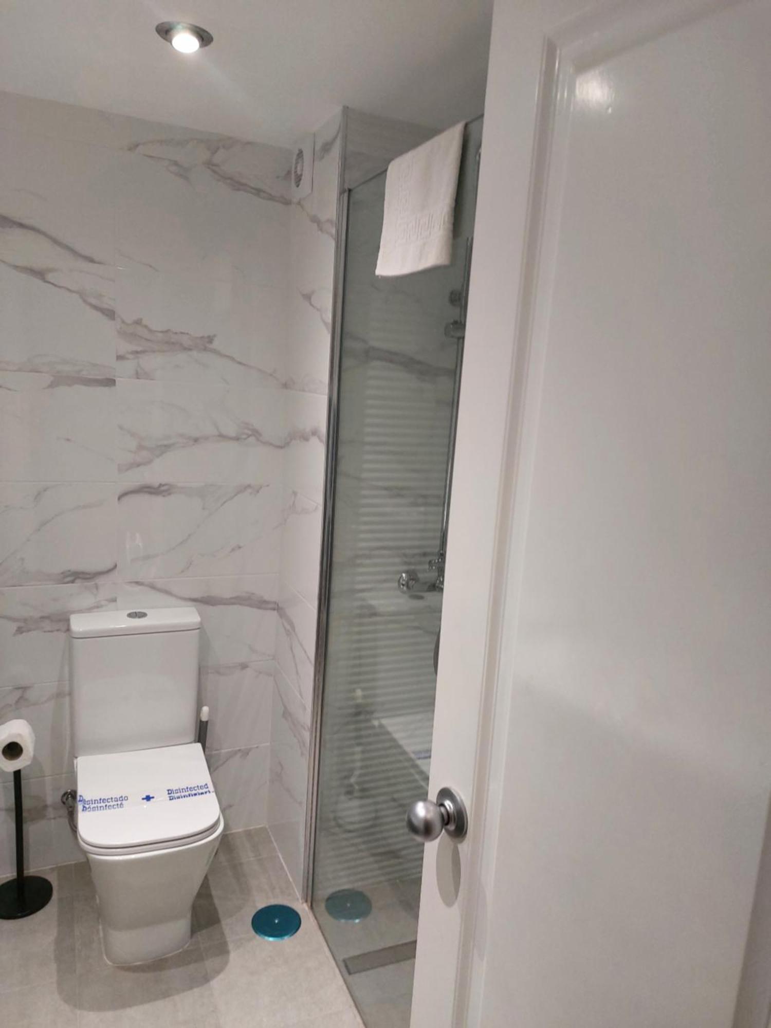 Benal Beach Apartments Malaga Luaran gambar