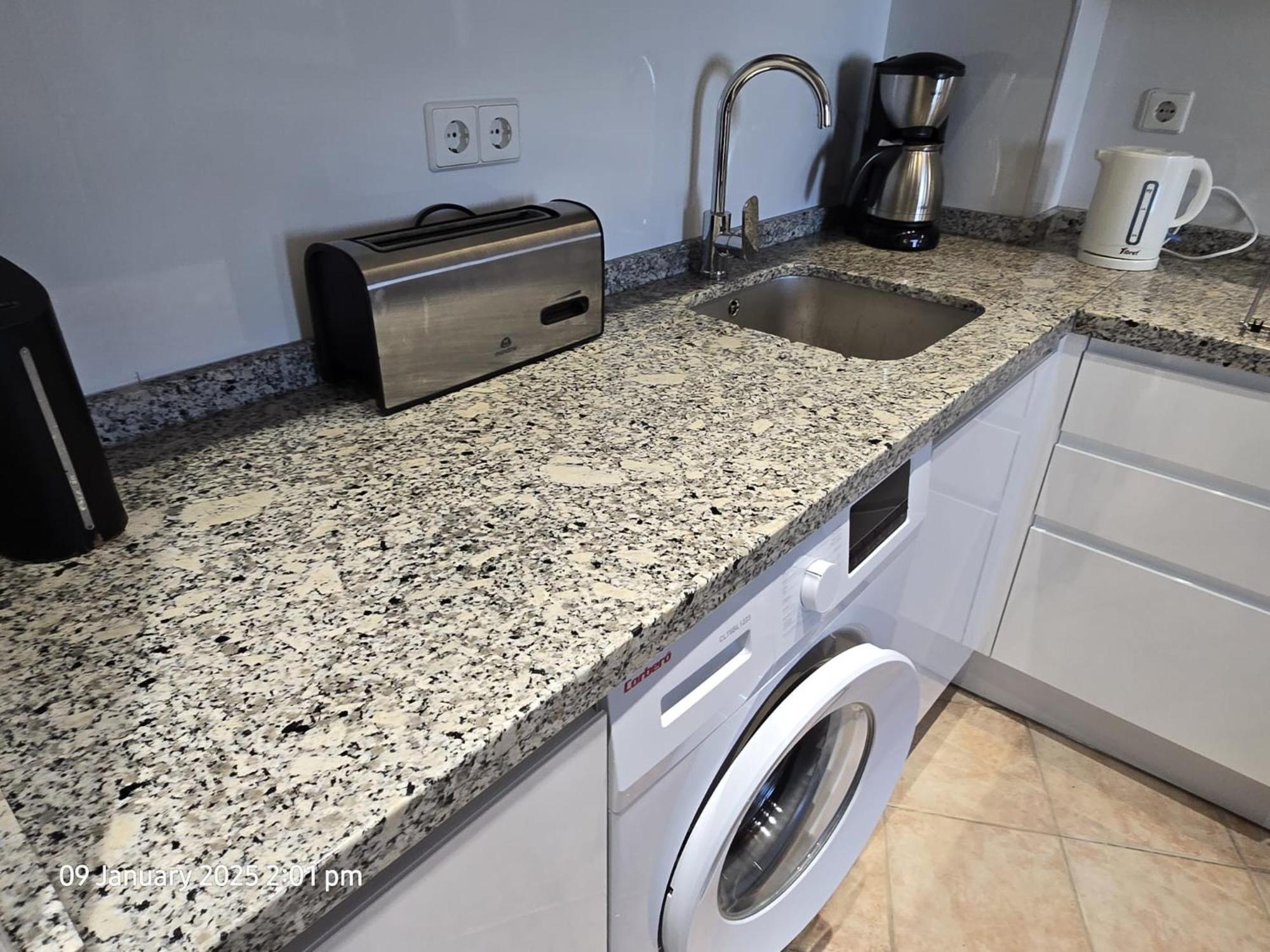 Benal Beach Apartments Malaga Luaran gambar