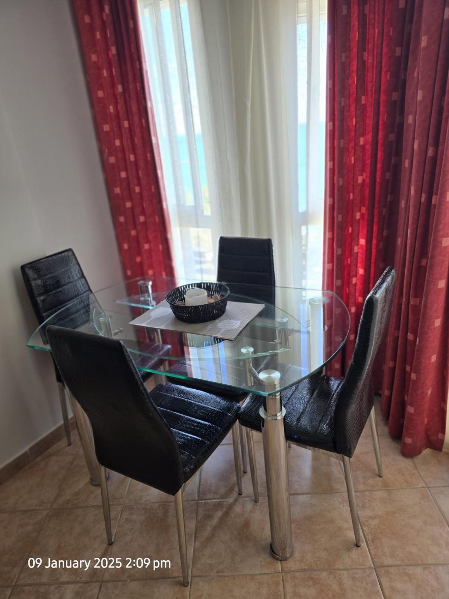 Benal Beach Apartments Malaga Luaran gambar
