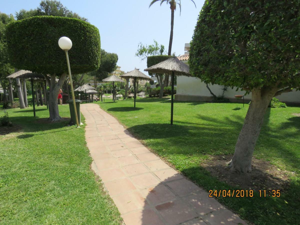 Benal Beach Apartments Malaga Luaran gambar